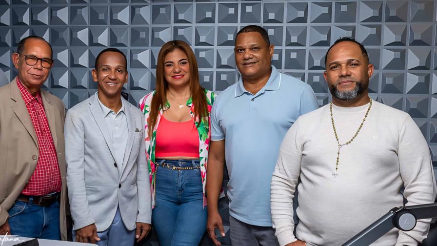 Dominicanos del programa radial Conexión Semanal en PR celebran cuatro años al aire Dominicanos del programa radial Conexión Semanal en PR celebran cuatro años al aire
