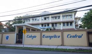 "No solo enseñamos, transformamos": así educan los centros cristianos en RD