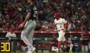 Sandy Alcántara volvió a ser bateado y perder y su efectividad supera los 8