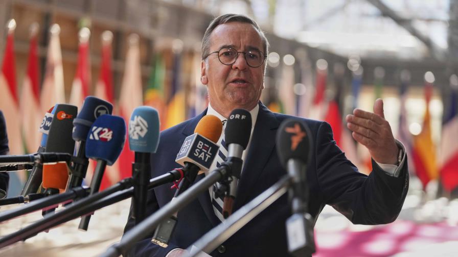 Servicio militar podría volver a ser obligatorio en Alemania si no hay voluntarios, dice ministro