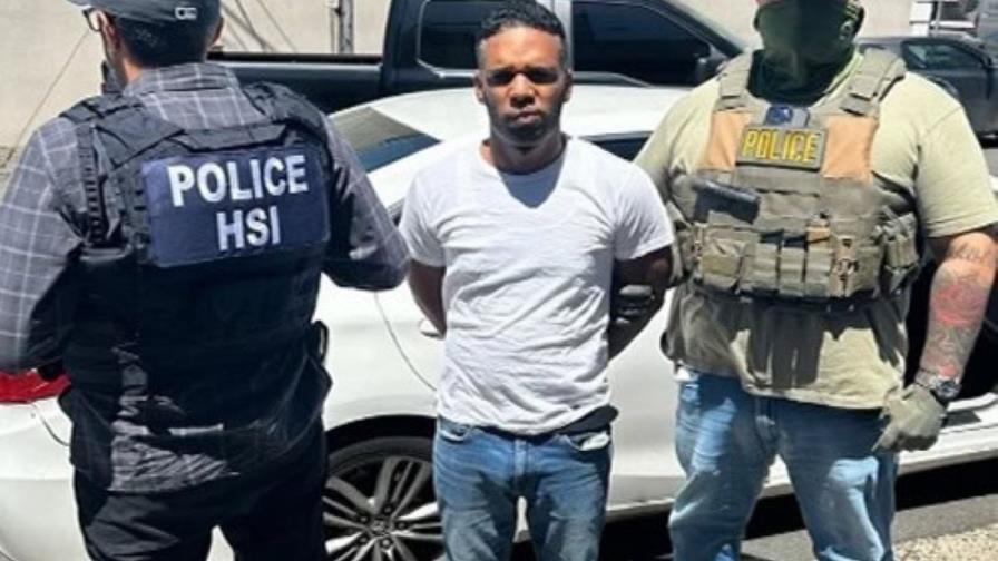 Dominicano buscado en RD por homicidio es detenido por el ICE en Nueva York