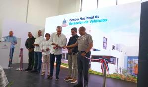 El presidente Abinader inaugura el Centro Nacional de Retención Vehicular en Pedro Brand