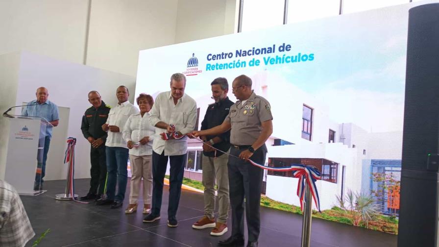El presidente Abinader inaugura el Centro Nacional de Retención Vehicular en Pedro Brand El presidente Abinader inaugura el Centro Nacional de Retención Vehicular en Pedro Brand