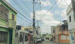 Apagones son ocasionales y breves, afirman usuarios en barrios del Gran Santo Domingo