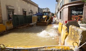 Trabajos de terceros provocan daños en tuberías; Caasd responde de inmediato