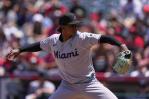 El dominicano Edward Cabrera poncha a 10 y los Marlins blanquean 3-0 a Angelinos