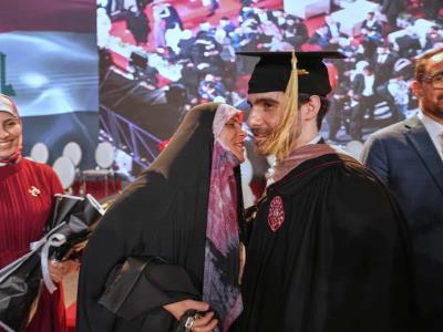 Universidad Estadounidense de Bagdad gradúa a su primera generación