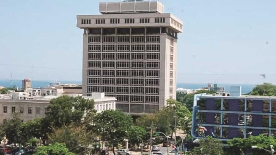 Presupuesto 2025 contempla más de RD$48,679 MM para recapitalizar del Banco Central Presupuesto 2025 contempla más de RD$48,679 MM para recapitalizar del Banco Central