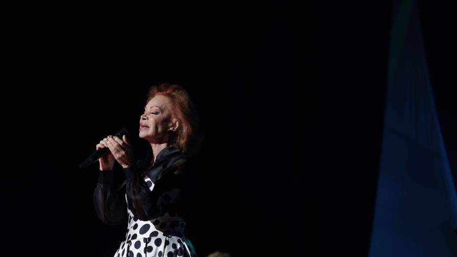 Paloma San Basilio se despide de Santo Domingo con un concierto inolvidable