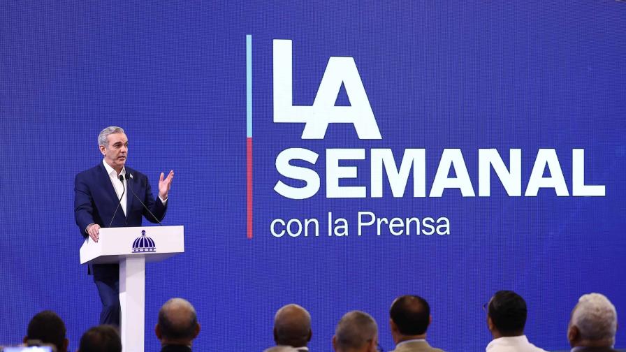 Abinader sobre aumento salarial a empleados del sector público: "Lo merecen y lo necesitan" Abinader sobre aumento salarial a empleados del sector público: "Lo merecen y lo necesitan"