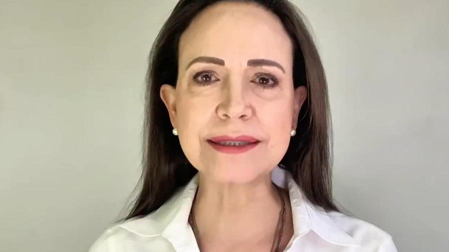 María Corina Machado dice que más del 85 % no votó y pide a militares abrir paso a la transición María Corina Machado dice que más del 85 % no votó y pide a militares abrir paso a la transición