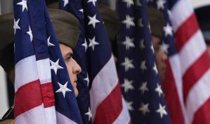 Trump hablará en el Cementerio Nacional de Arlington por el Día de los Caídos en Guerras