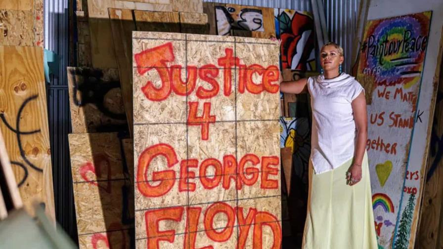 En Minneapolis, la protesta se vuelve arte en memoria de George Floyd En Minneapolis, la protesta se vuelve arte en memoria de George Floyd