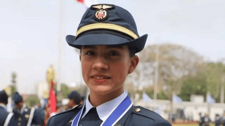 ¿Quién es Ashley Vargas, la piloto de la Fuerza Aérea del Perú que aún sigue desaparecida?