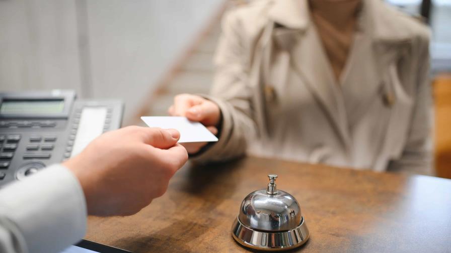 Aumentarán hasta un 30 % los salarios en el sector turismo desde junio