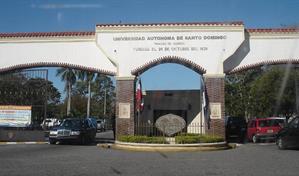 UASD suspende docencia en la sede tras incidente que dejó empleados heridos