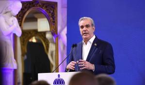 Abinader sobre pedido de plan de regulación de haitianos: "Tenemos que esperar la reunión del CES