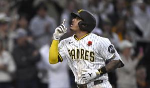 Manny Machado pega jonrón para empatar y Padres ganan en once entradas