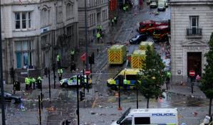 Reino Unido en choque tras el atropello masivo durante las celebraciones del Liverpool FC