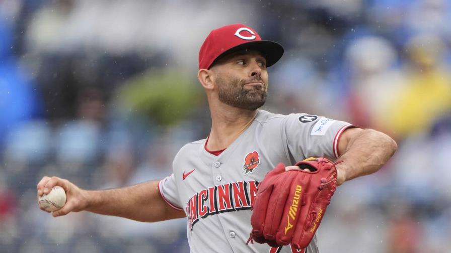 Martínez y Stephenson ayudan a Rojos a derrotar 7-4 a los Reales; Azulejos vencen Vigilantes Martínez y Stephenson ayudan a Rojos a derrotar 7-4 a los Reales; Azulejos vencen Vigilantes