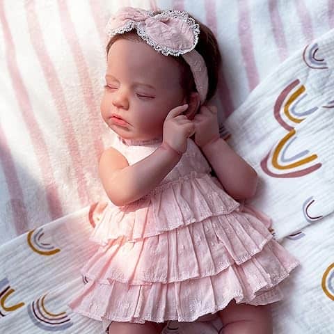 Muñeca Reborn con peso suave.