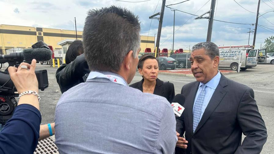 Espaillat denuncia arrestos indiscriminados de migrantes en visita a centro de detención en NJ Espaillat denuncia arrestos indiscriminados de migrantes en visita a centro de detención en NJ