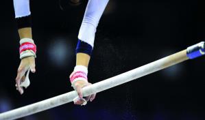 Padres y madres de gimnastas se solidarizan con madre que denunció acoso de entrenador