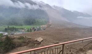 Deslizamiento de glaciar en Suiza destruye parcialmente un pueblo