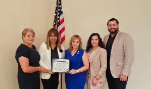 Matty Frías es reconocida como Ciudadana del Mes en Orlando