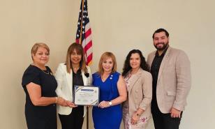 Matty Frías es reconocida como Ciudadana del Mes en Orlando