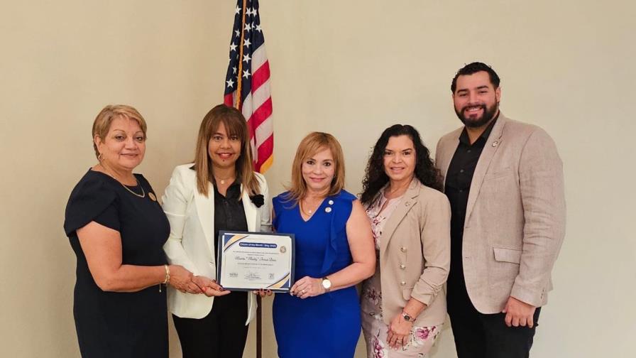 Matty Frías es reconocida como Ciudadana del Mes en Orlando Matty Frías es reconocida como Ciudadana del Mes en Orlando