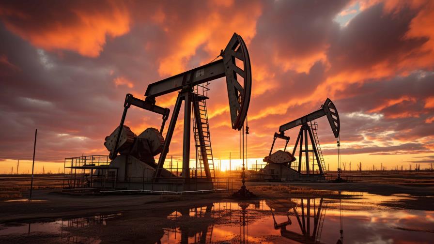 La OPEP+ mantiene calendario de producción pese al bajo precio del petróleo La OPEP+ mantiene calendario de producción pese al bajo precio del petróleo