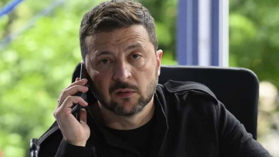 El Kremlin rechaza la idea de una cumbre entre Zelenski, Putin y Trump El Kremlin rechaza la idea de una cumbre entre Zelenski, Putin y Trump