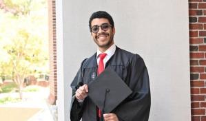 Se gradúa José Valdez, primer estudiante de escuela pública dominicana en ser admitido en Harvard