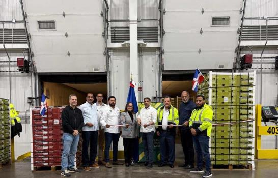 Llegan a puerto de EE. UU. primeros furgones de uvas de mesa dominicana