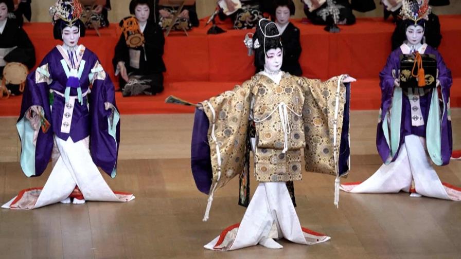 Un espectáculo centenario reúne en Tokio a las últimas geishas de Japón Un espectáculo centenario reúne en Tokio a las últimas geishas de Japón