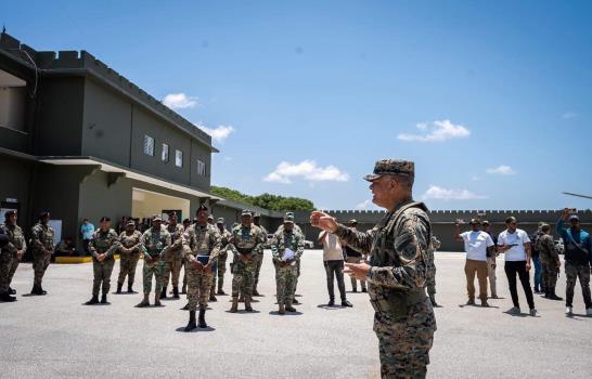 Ministro de Defensa anuncia la continuación del muro fronterizo en la zona norte para el 20 de junio