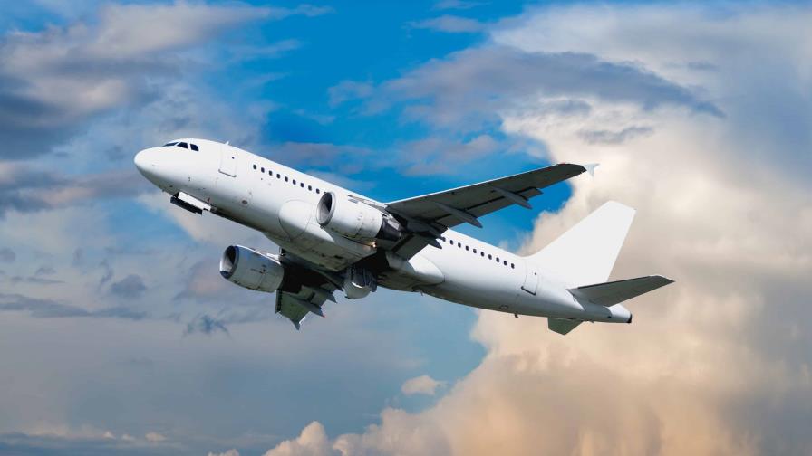 La demanda global de transporte aéreo de pasajeros aumentó 8 % en abril La demanda global de transporte aéreo de pasajeros aumentó 8 % en abril