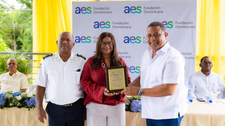 Fundación AES Dominicana fortalece la cultura con escuela de música en Guerra