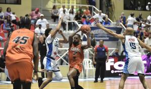 Indios y Marineros logran victorias en la LNB