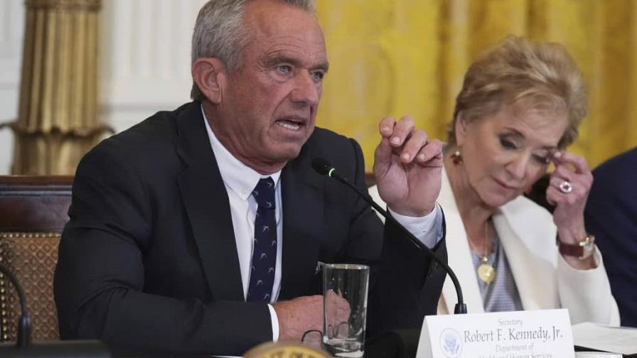 La Casa Blanca reconoce problemas en el informe de salud presentado por Kennedy Jr. La Casa Blanca reconoce problemas en el informe de salud presentado por Kennedy Jr.