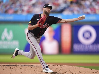 Chris Sale vence a Yamamoto con partido completo y 11 ponches