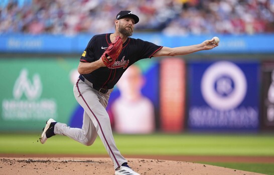 VIDEO | Chris Sale le gana duelo de pitcheo a Yamamoto con partido completo y 11 ponches