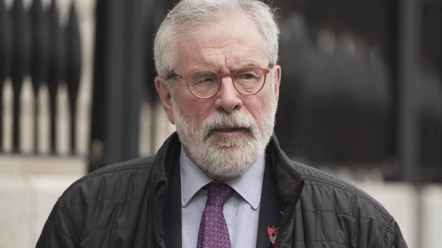 El exlíder del Sinn Fein Gerry Adams gana una demanda por difamación contra la BBC El exlíder del Sinn Fein Gerry Adams gana una demanda por difamación contra la BBC