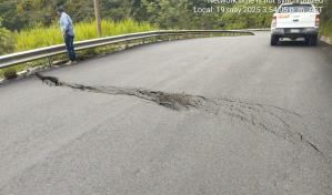 Obras Públicas interviene tramo crítico en carretera afectada por hundimiento en Constanza Obras Públicas interviene tramo crítico en carretera afectada por hundimiento en Constanza