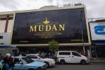 Tienda Mudan opera con normalidad tras enfrentamiento con agentes migratorios