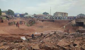 Aumentan a 150 los muertos por inundaciones en Nigeria; hay más de 3,000 desplazados