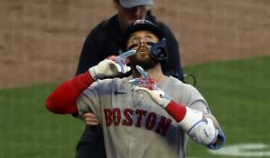 Con jonrón de Story, Medias Rojas cortan racha de 5 derrotas al vencer a Bravos