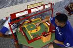 Béisbol en mesa: la versión a lo cubano del futbolín que busca pegar un jonrón