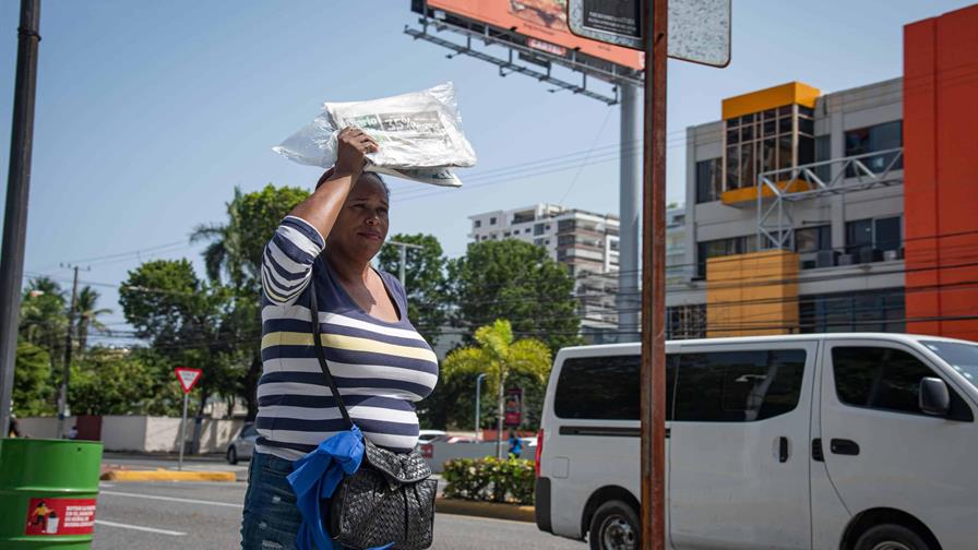 Temperaturas de hasta 35 °C y lluvias marcarán el clima de este miércoles Temperaturas de hasta 35 °C y lluvias marcarán el clima de este miércoles